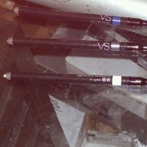 Victoria Secret Very Sexy Eyeliner w/Smudger NEW
